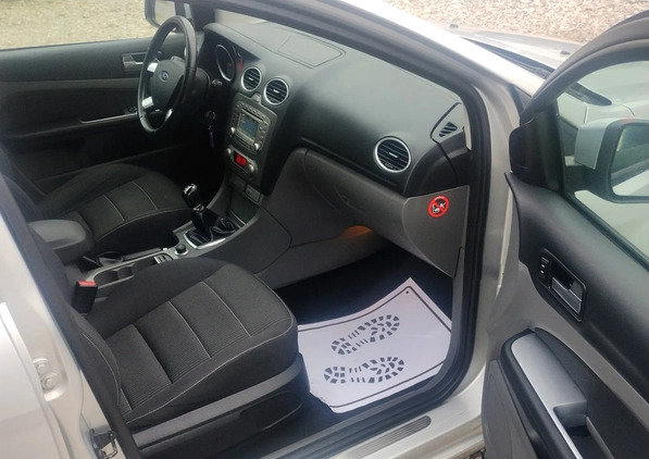 Ford Focus cena 16900 przebieg: 220000, rok produkcji 2008 z Radom małe 172